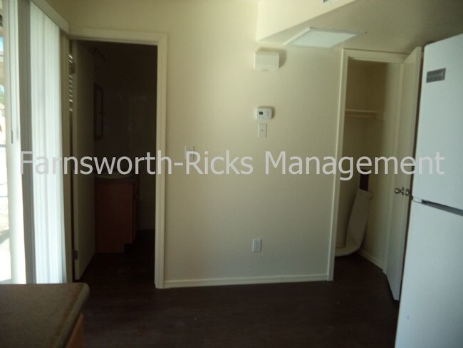 Foto del edificio - 5920 E Albany St