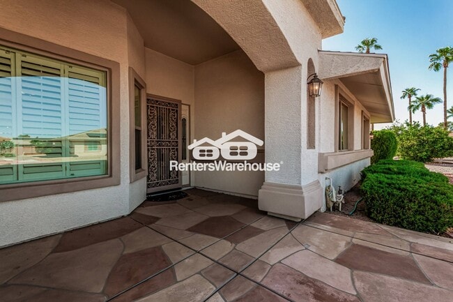 Foto del edificio - 16030 N Nicklaus Ln