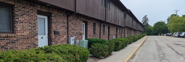 Building Photo - Old Orchard Apartments