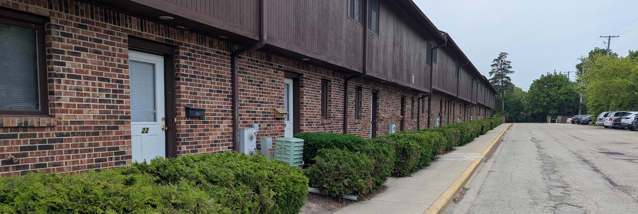 Building Photo - Old Orchard Apartments
