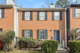 Building Photo - 796 Joseph Club Dr