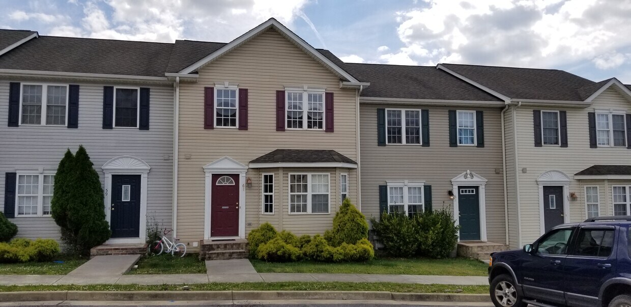 59 Sopwith Way, Martinsburg, WV 25401 Townhome Rentals in Martinsburg