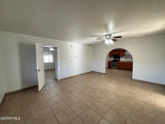 Building Photo - 152 Elvira Way