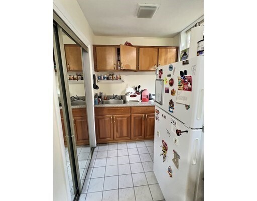 Foto del edificio - 1482 Beacon St