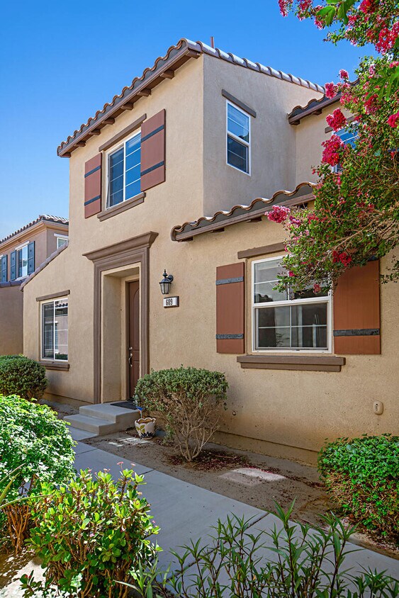 609 Calle Vibrante, Palm Desert, CA 92211 Condo for Rent in Palm