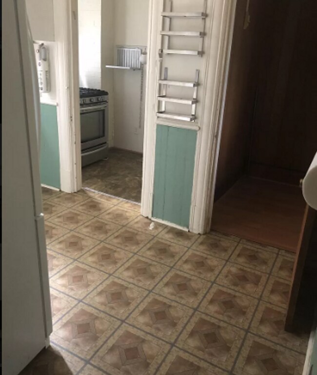 Foto del edificio - 5540 Avondale Pl