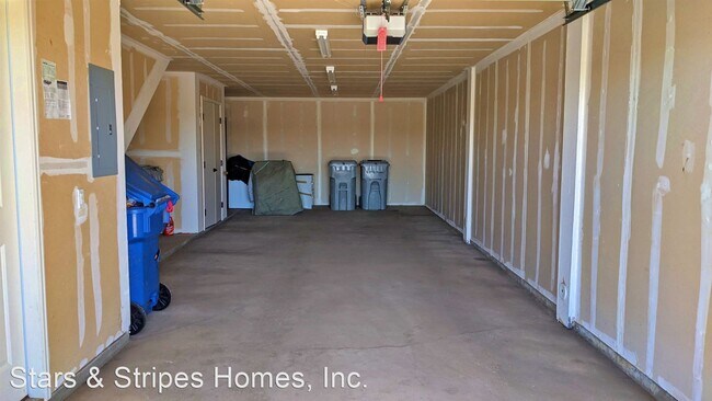 Building Photo - 2 br, 2.5 bath House - 13406 Via Varra