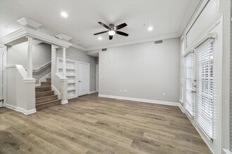 Building Photo - 5353 Memorial Dr