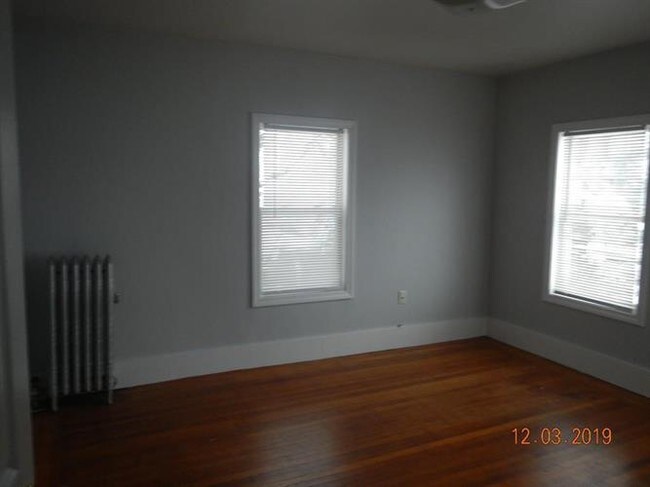 Building Photo - 115 N Main St