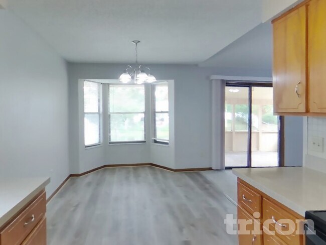 Foto del edificio - 10660 Squires Ct
