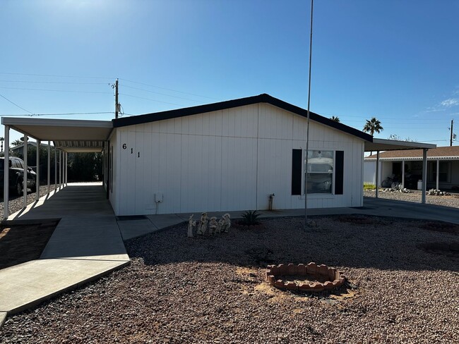 Building Photo - Coolidge 3 Bedroom 2 Bathroom Home Under $...