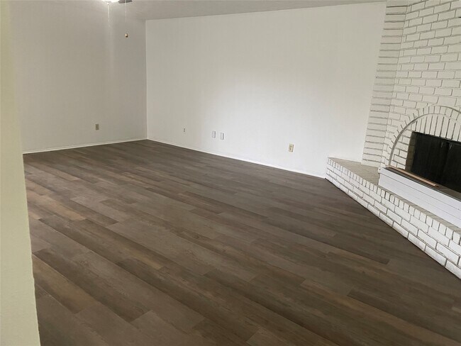 Foto del edificio - 17615 Red Wolf Ct