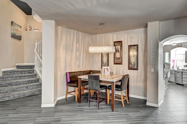 Building Photo - Stunning Fully Remodeled 5-Bedroom Home with Private Pool, Huge Loft, Solar & 3-Car Garage!