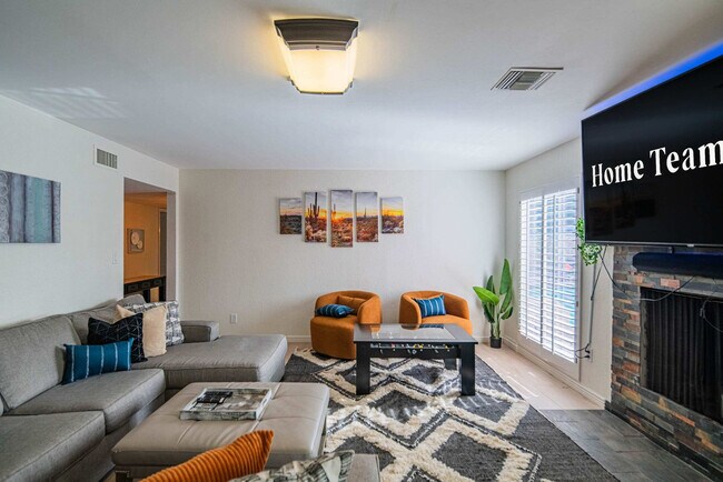 Foto del edificio - 6411 E Thunderbird Rd