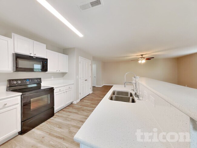 Foto del edificio - 183 Pillow Ln