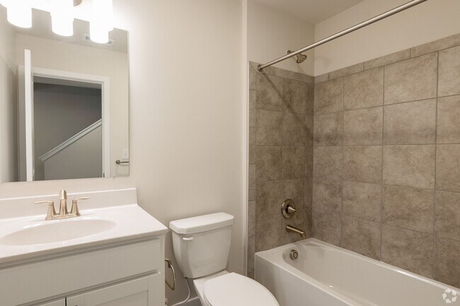 Foto del edificio - Newly Constructed 3 Bed/3.5 Bath townhome, available now!