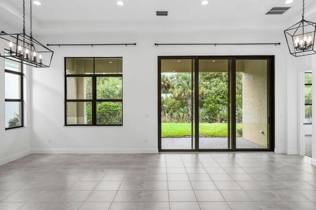 Foto del edificio - 13378 Artisan Cir