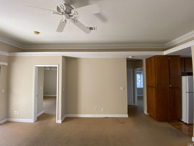 Building Photo - 30 Woodstock Ct