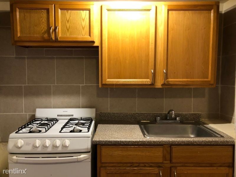 Primary Photo - 46 Anderson St