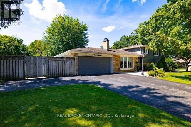 Photo du bâtiment - 2 Core Crescent