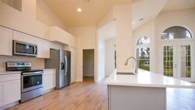 Building Photo - 3660 31st Ave SW