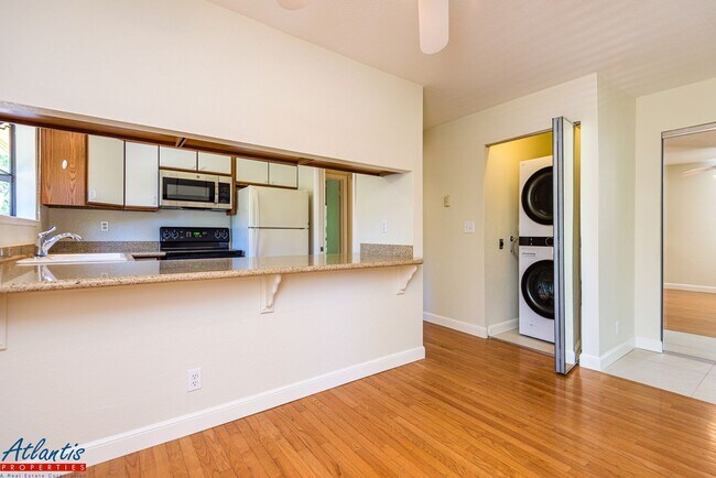 Foto del edificio - Beautiful Condo | Prime Location