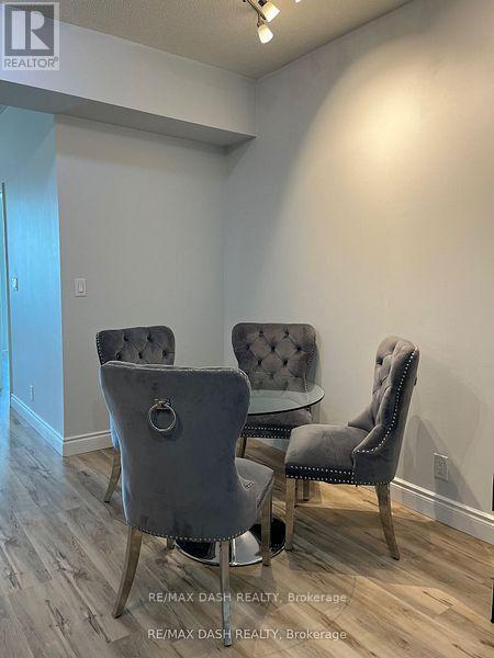 Building Photo - 80 Absolute Ave