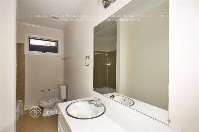 Building Photo - 4640 Mountain Creek Dr