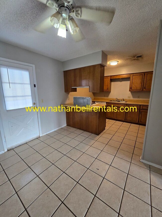 Foto del edificio - 1452 26th St NE