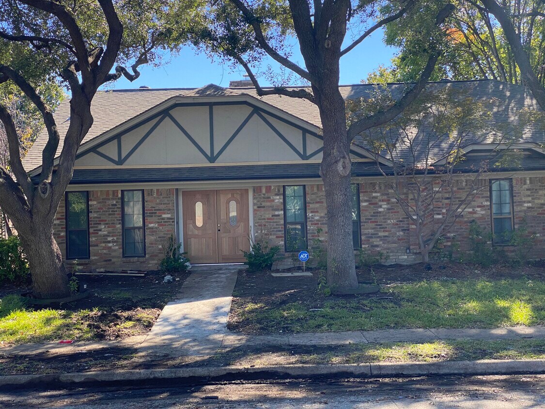 510 Ridgegate Dr, Garland, TX 75040 House Rental in Garland, TX