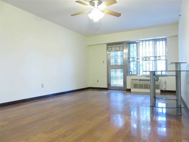 Building Photo - 64-34 Grand Central Pkwy