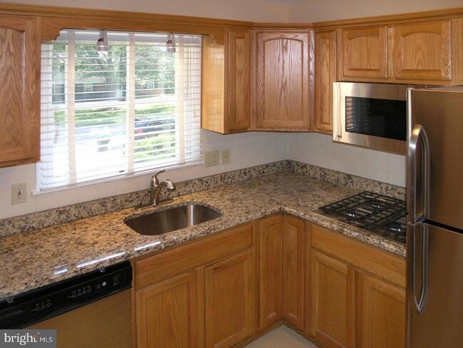 Foto del edificio - 2626 Bowling Green Dr