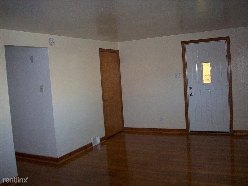 Primary Photo - 3 br, 1.5 bath House - 101 Greenbriar Drive
