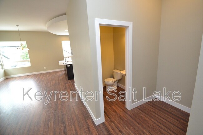 Building Photo - 4642 W South Jordan Pky