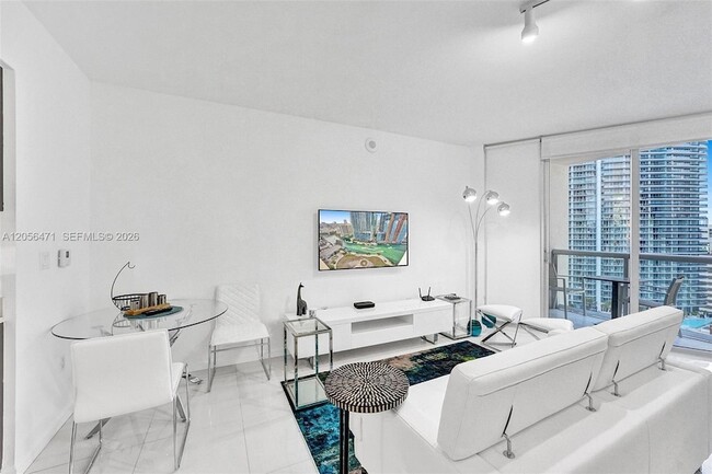 Photo - 475 Brickell Ave Unit 2708 Apartment