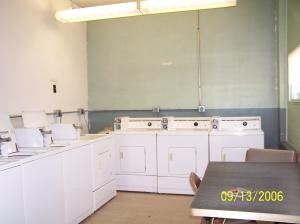 Laundry Facilities - N Main St