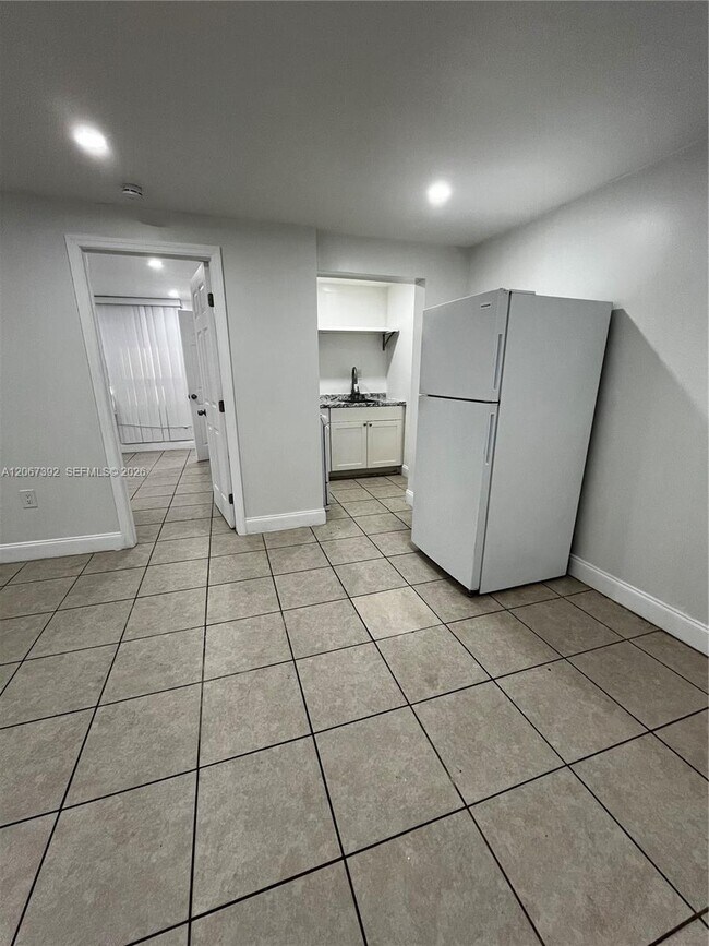 Foto del edificio - 5926 Wiley St