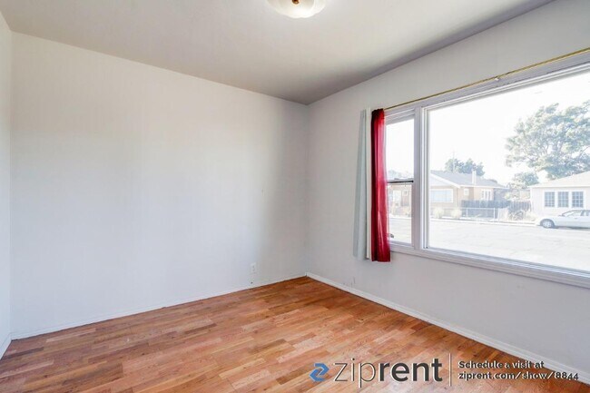 Foto del edificio - 1911 Georgia St