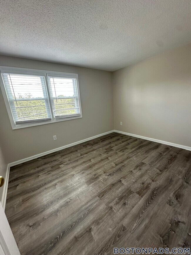 Foto del edificio - 4516 N Main St