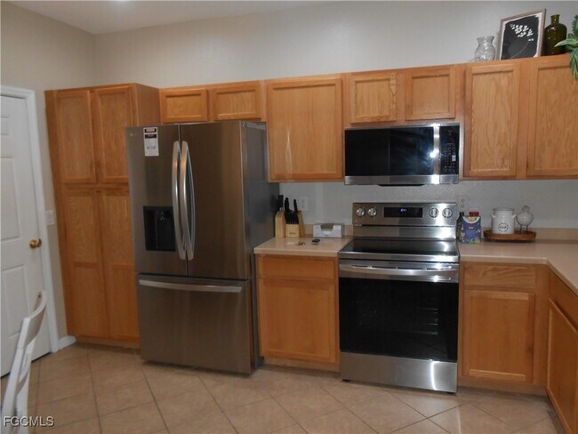 Foto del edificio - 4066 Cherrybrook Loop