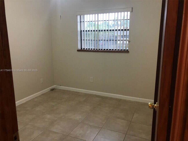 Foto del edificio - 14510 SW 297th St