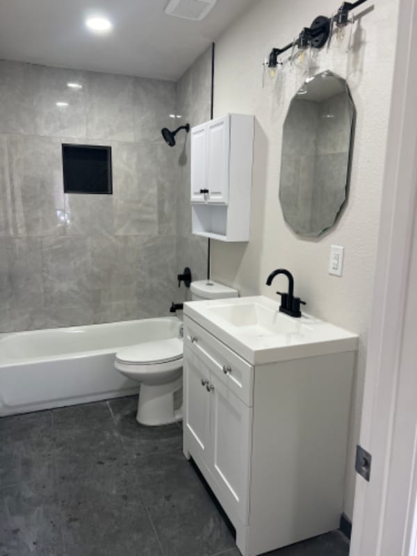 Foto del edificio - 1215 E Mission Ln