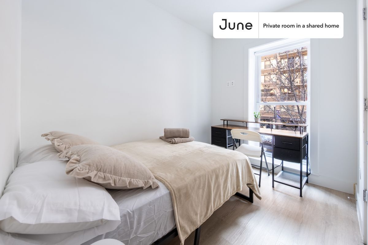 Room in Shared 4 bed/2 bath home - Room in Shared 4 bed/2 bath home