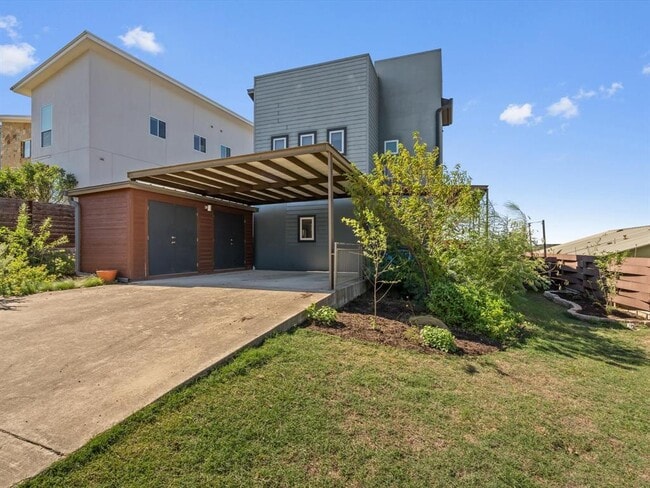 Building Photo - 5408 Sendero Hills Pkwy