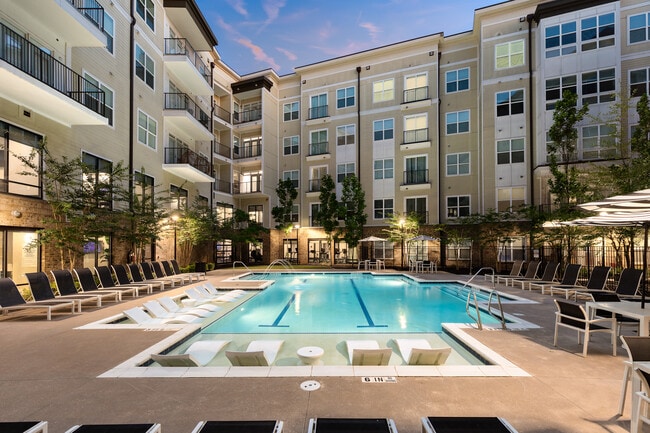 Building Photo - Abberly Onyx