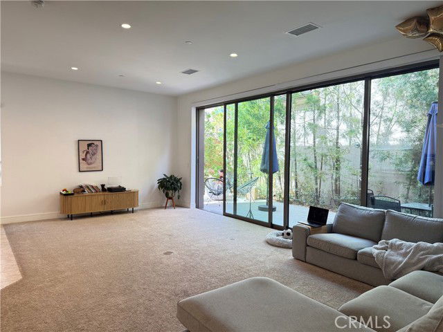 Foto del edificio - 139 Montero