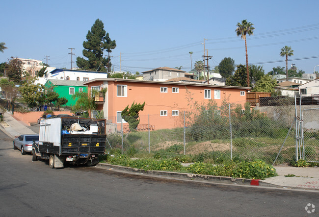 Building Photo - Golden Hill Apartments