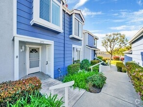 Building Photo - 2179 Avenida Espada