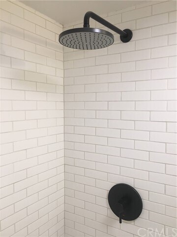 Building Photo - 945 N Chippewa Ave