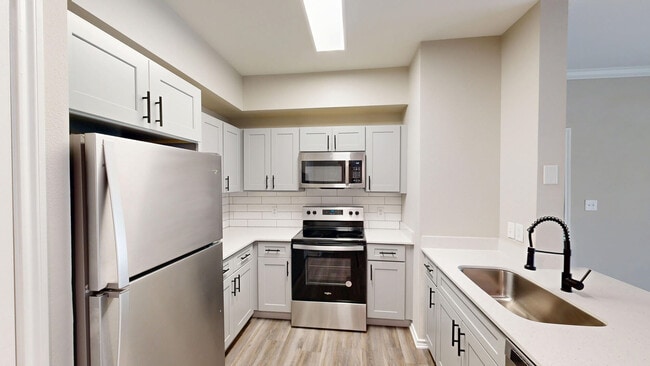 Interior Photo - Lakeline Villas